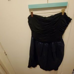 SNAP STRAPLESS DRESS